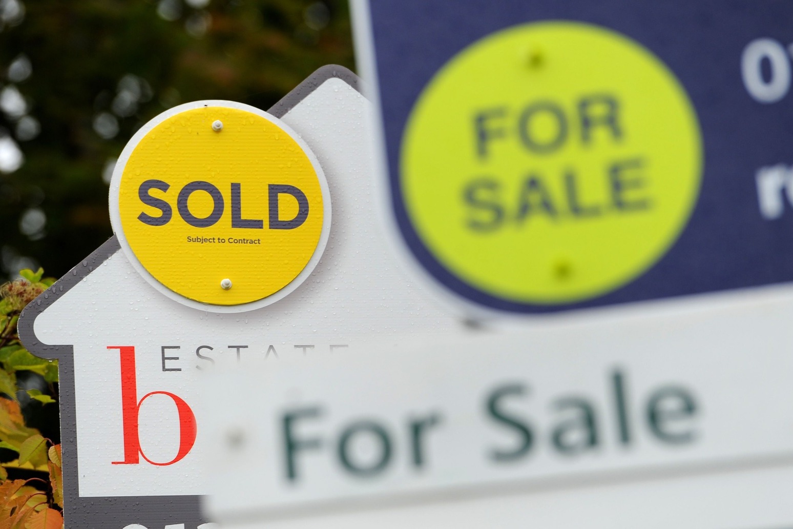 Housing market ‘is reviving’ amid growth in house prices and mortgage approvals 