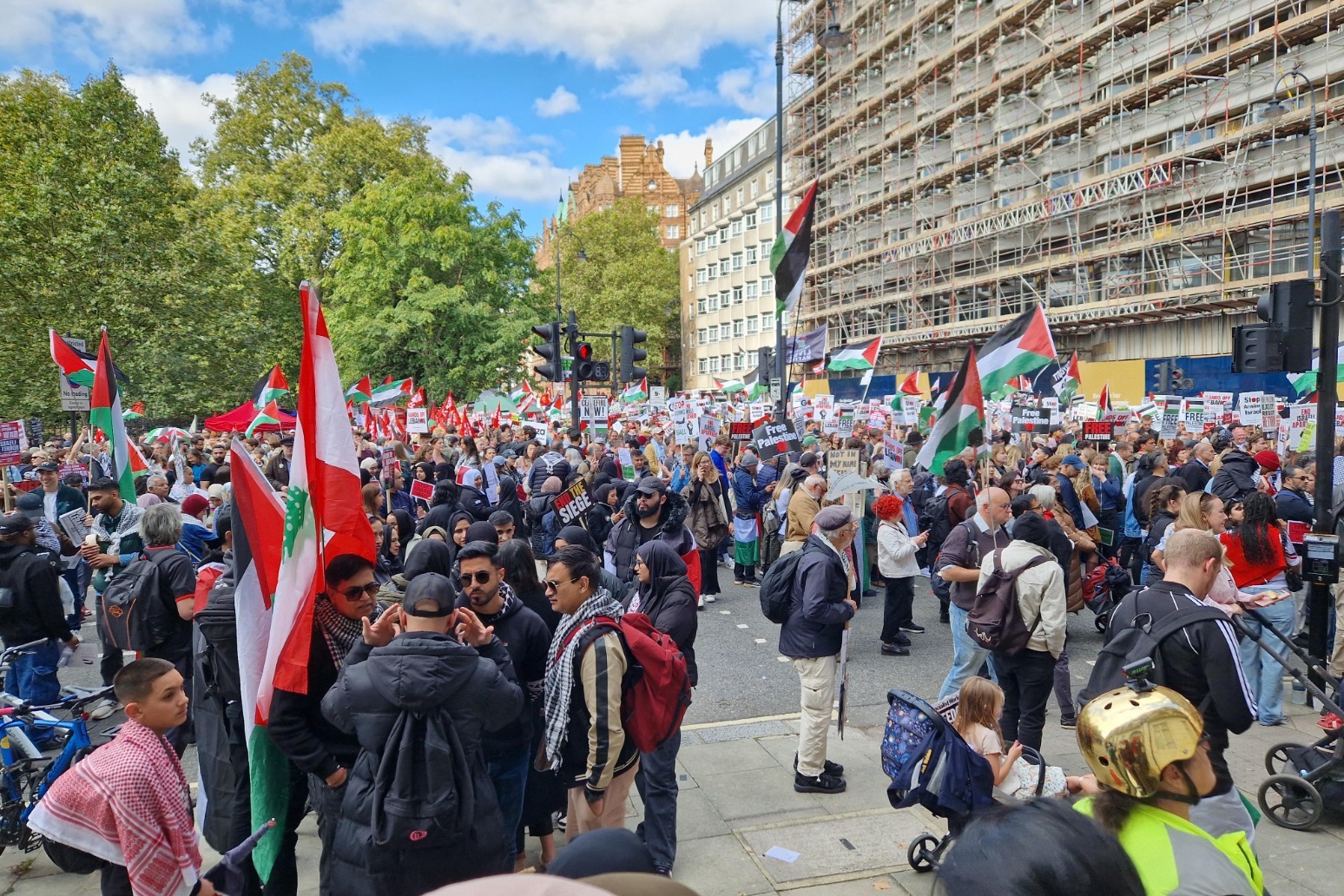 Arrests made as tens of thousands of pro-Palestinian protesters gather in London 