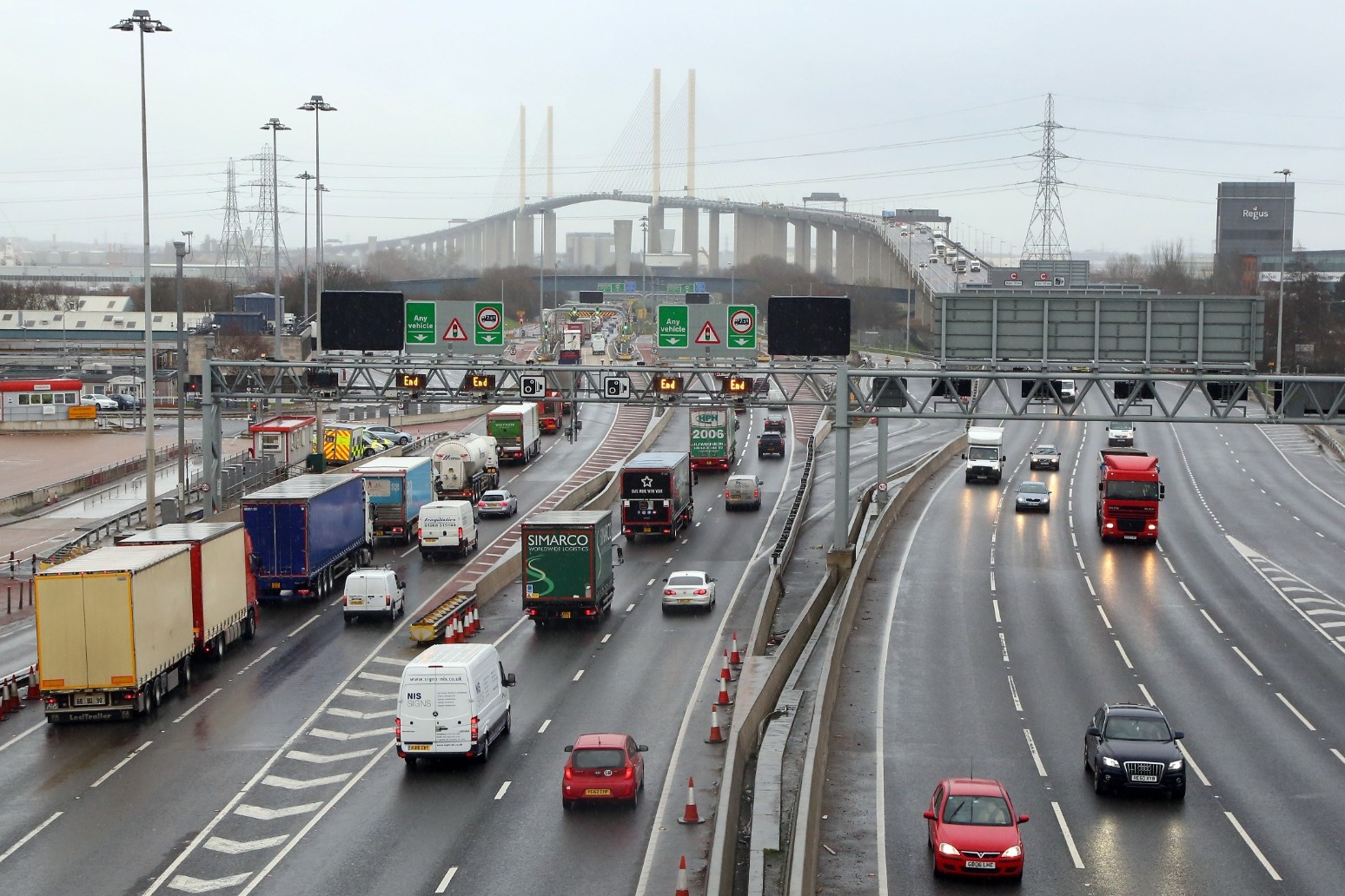 Drivers handed £4.1m Dartford Crossing fines by mistake 