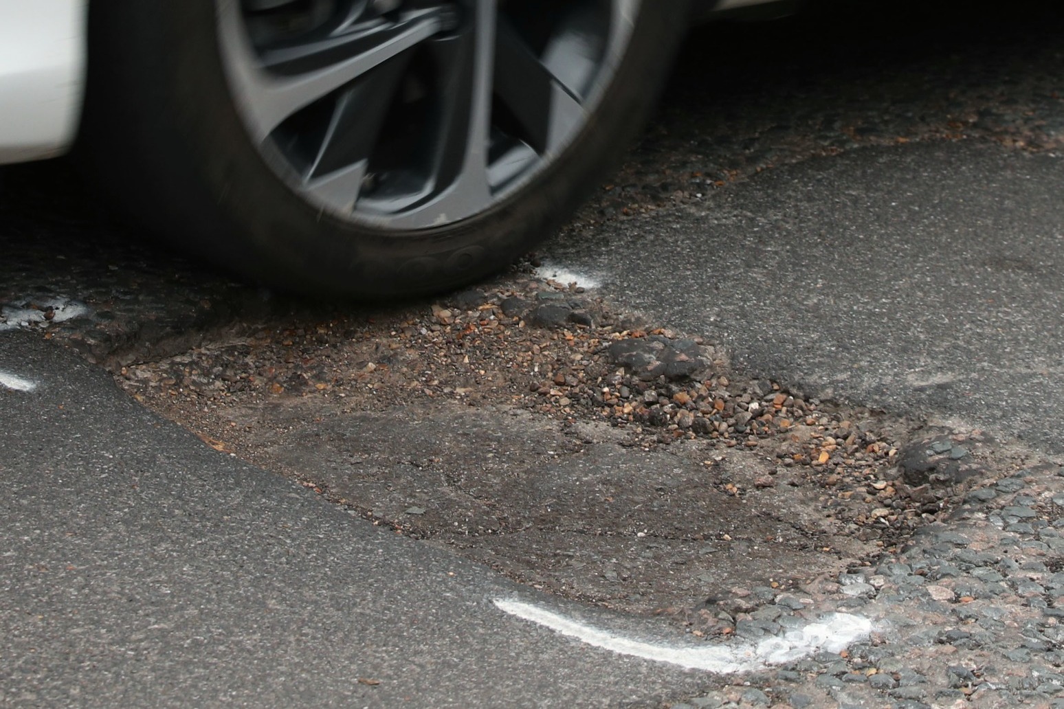 PM urges councils to ‘get on’ with fixing ‘broken roads’ 