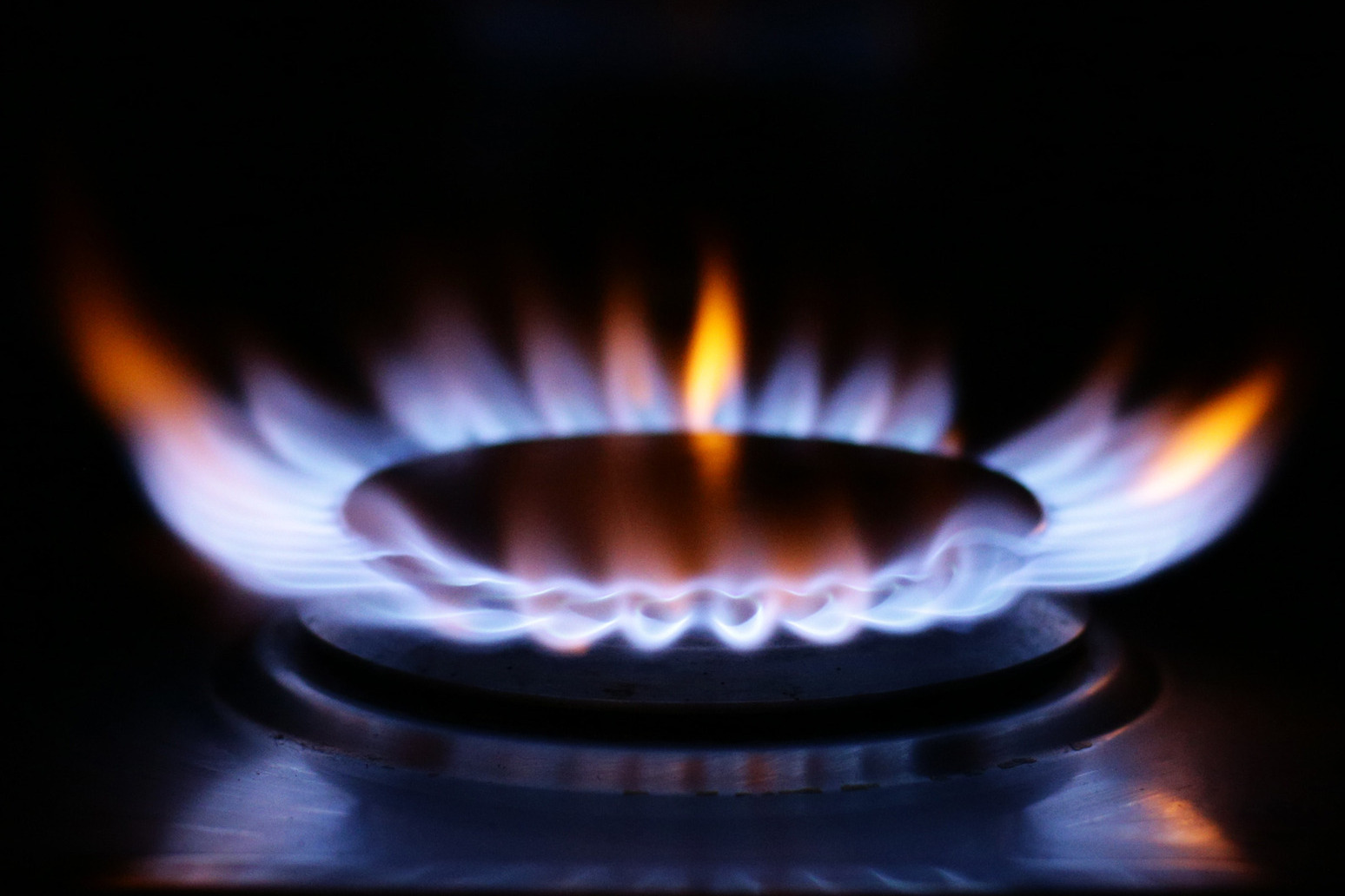 Households urged to submit energy readings before the New Year 