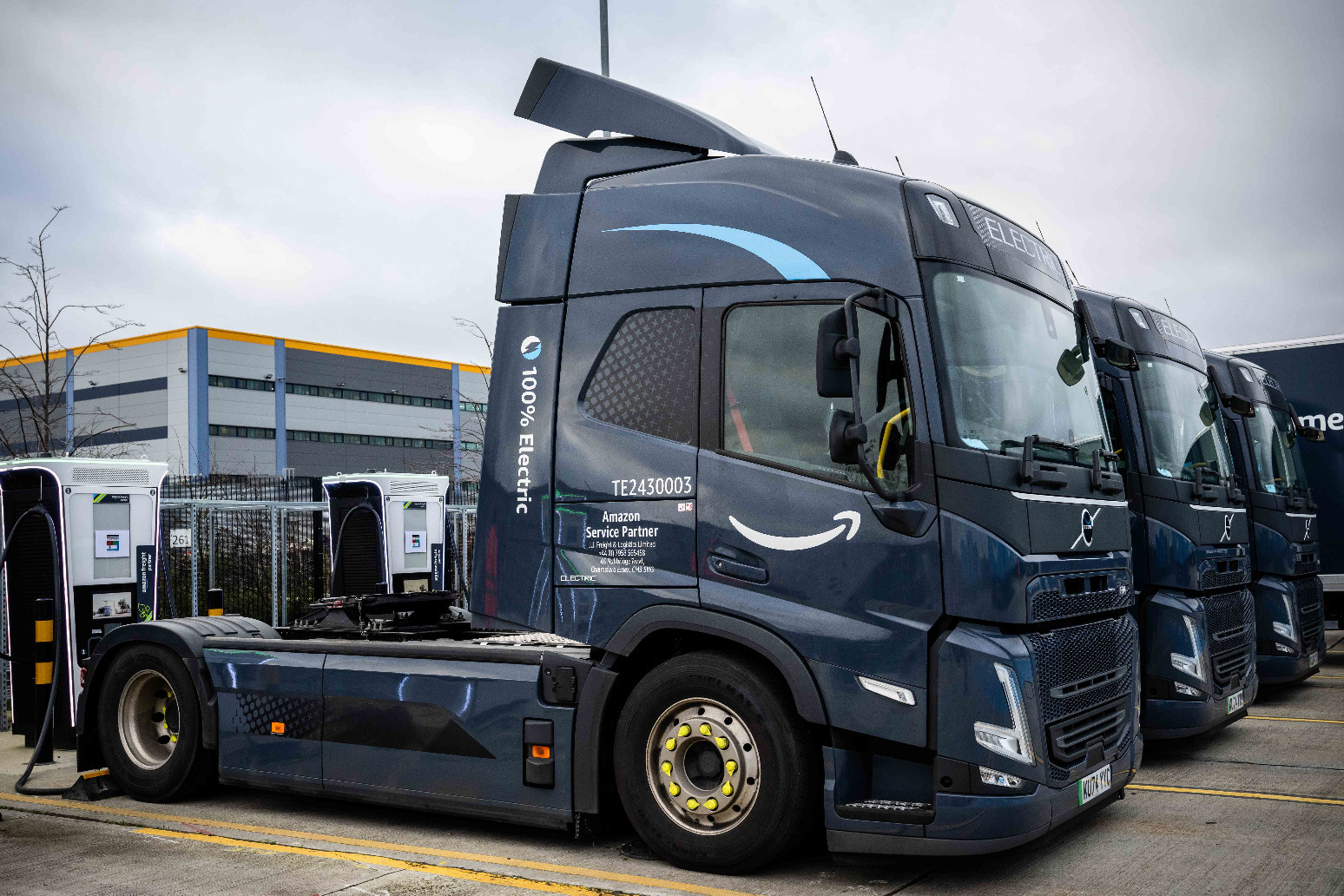 Amazon announces biggest ever order of electric HGV\'s 