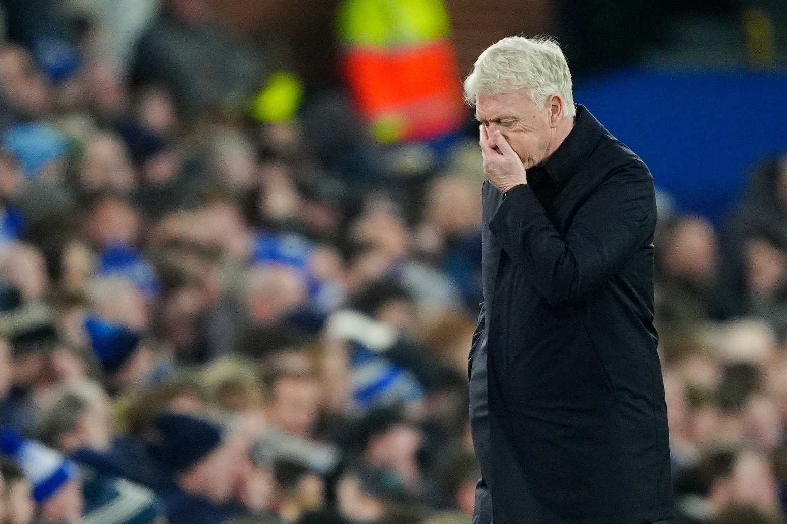 Thursday’s football briefing: Moyes loses on Everton return as Arsenal ignite title bid