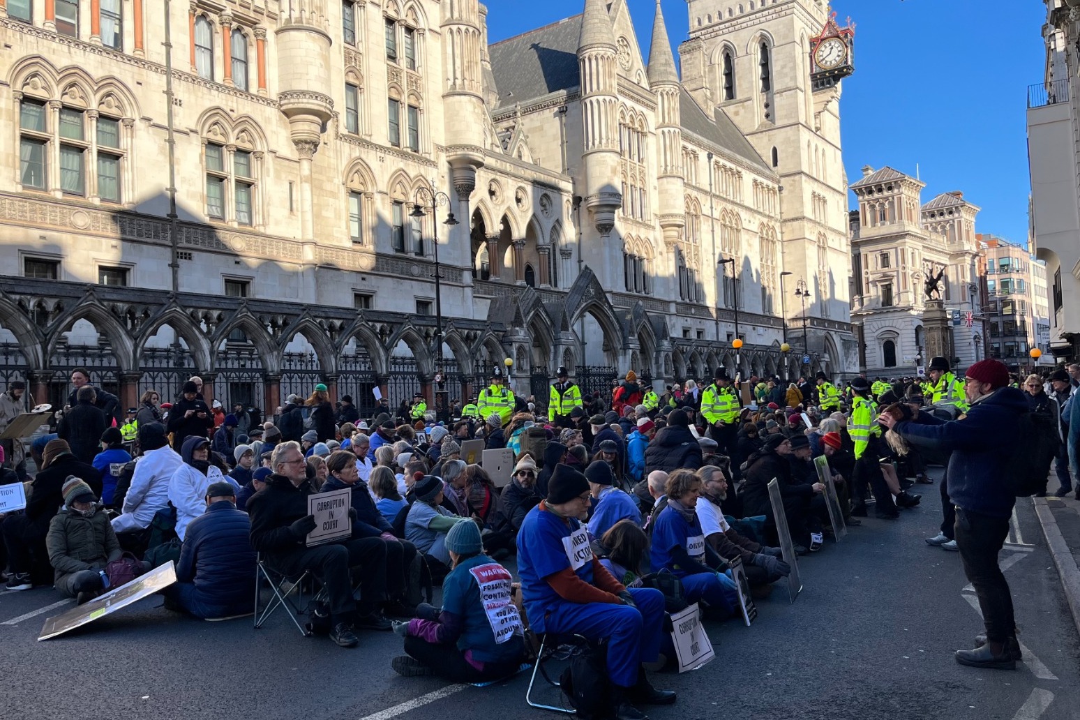 Sit-down demonstration held amid Court of Appeal challenges to protest sentences 