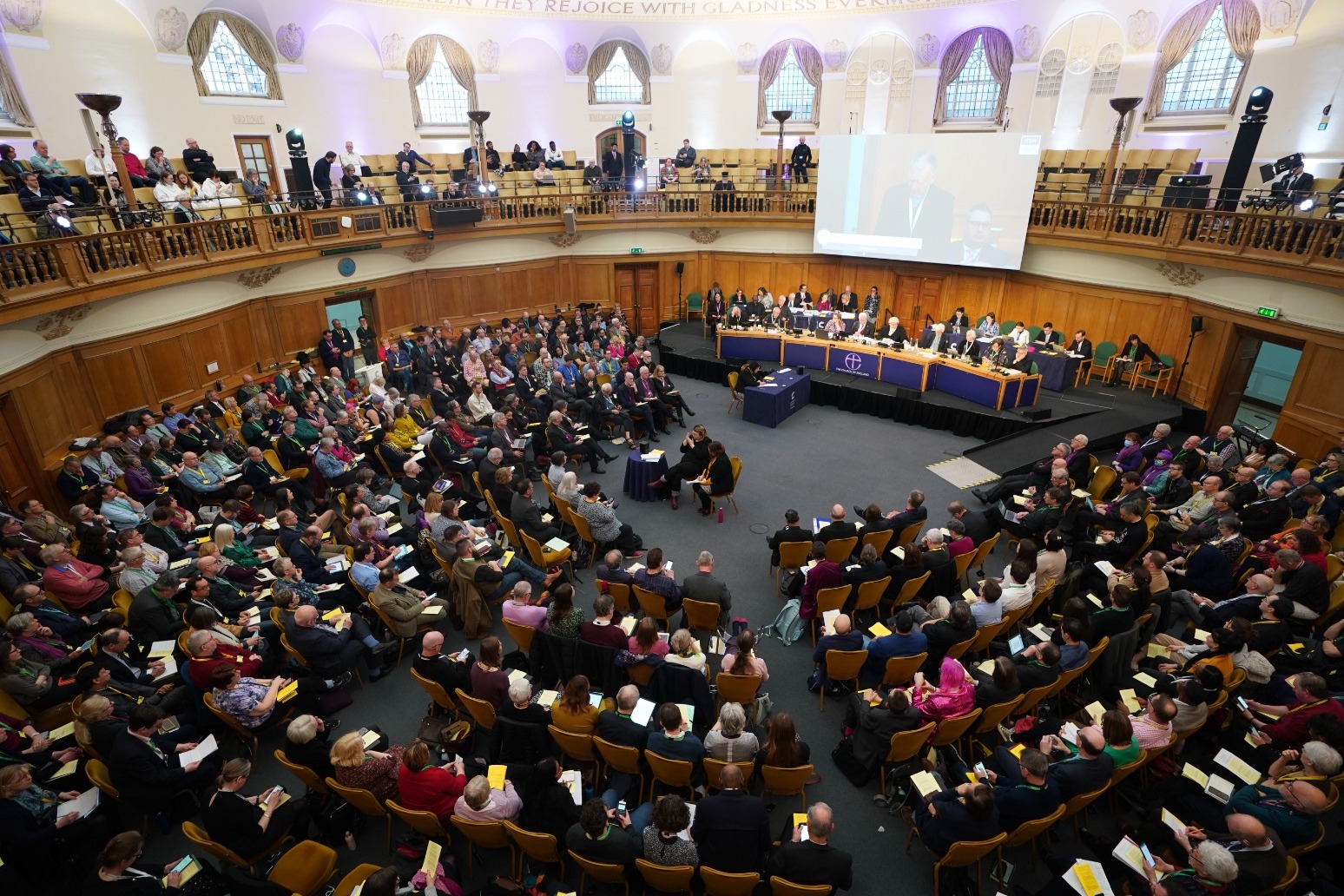 Church of England meeting at time of unprecedented crisis over abuse failings