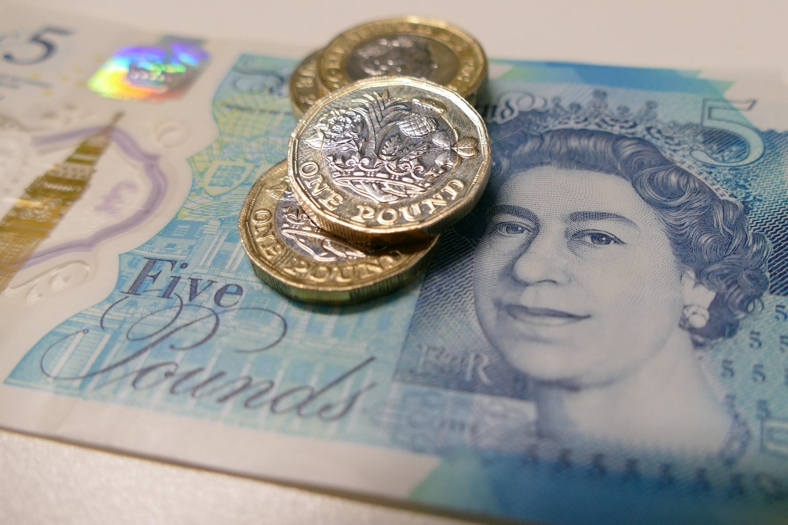 Pound falls to a two-year low | Radio NewsHub